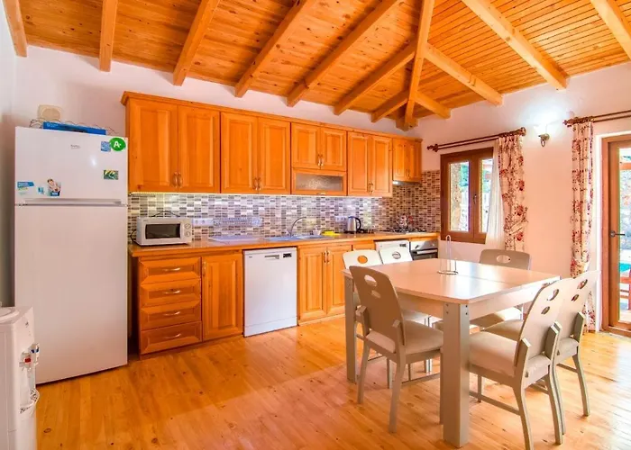 Secluded Private Pool & Jacuzzi In Kayakoey, Fethiye