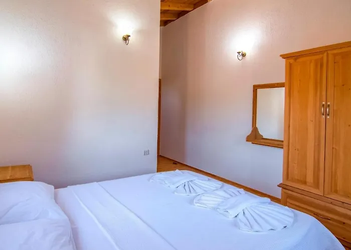 Secluded Private Pool&jacuzzi In Kayaköy,